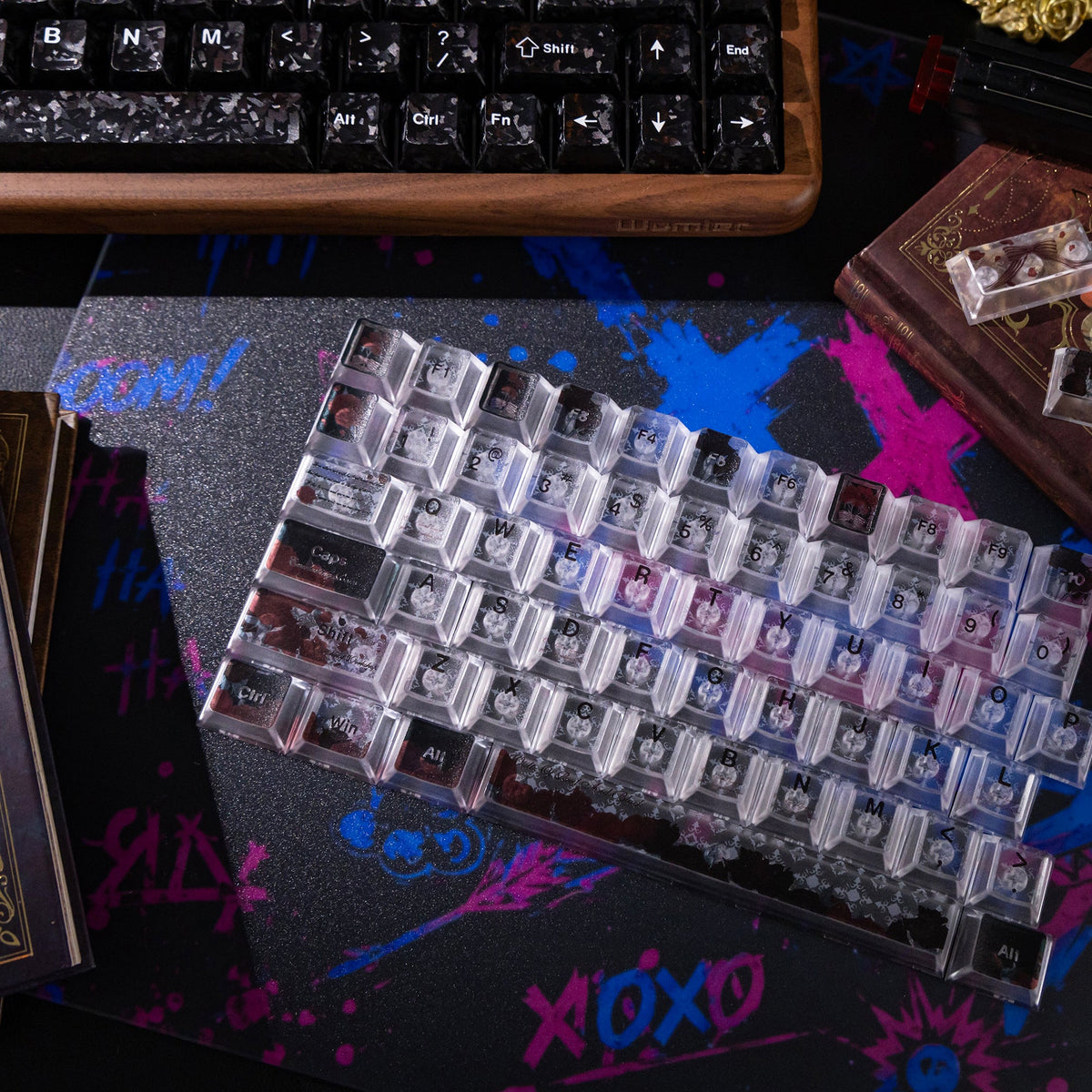 Halloween Blood Rose Bundle — Womier WD75 HE Keyboard + Dark Red Rose Keycaps + Red Graffiti Glass Mouse Pad - Womier Keyboard