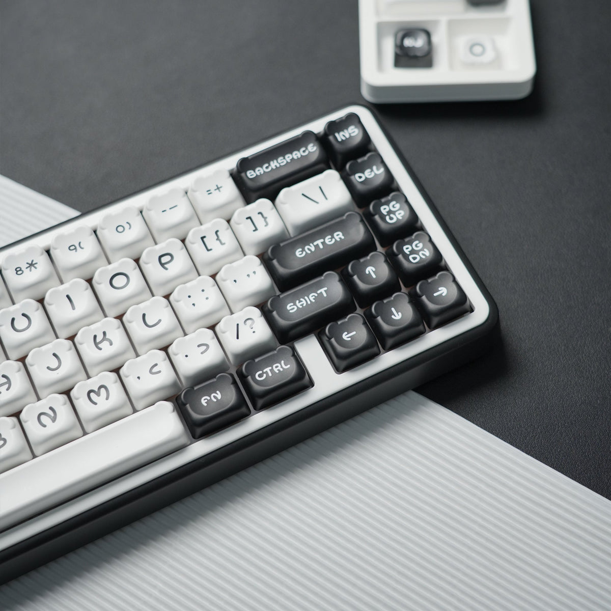 Womier Panda Bear 122 - Key KDA Profile Double - Shot PBT Keycap Set - Womier Keyboard
