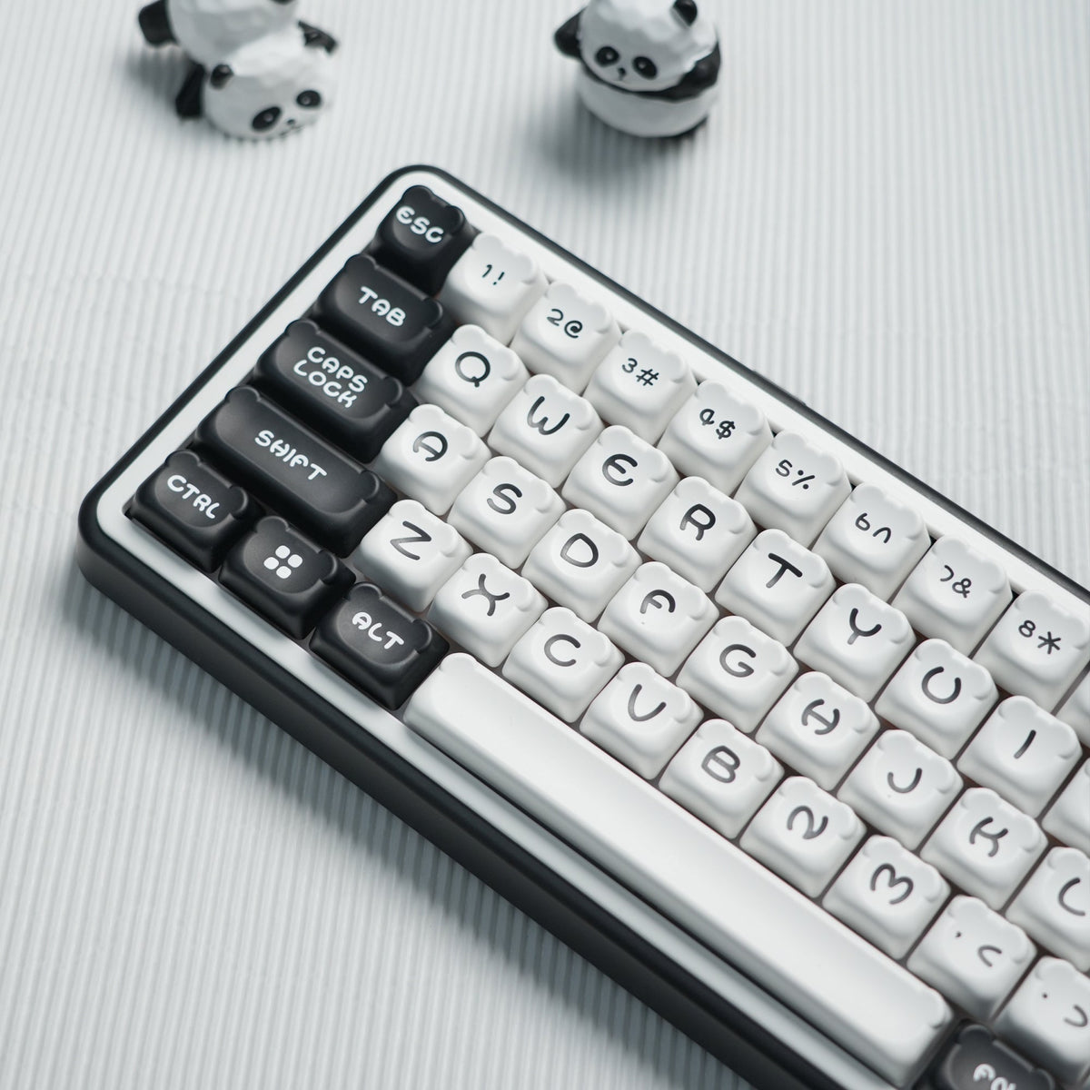 Womier Panda Bear 122 - Key KDA Profile Double - Shot PBT Keycap Set - Womier Keyboard