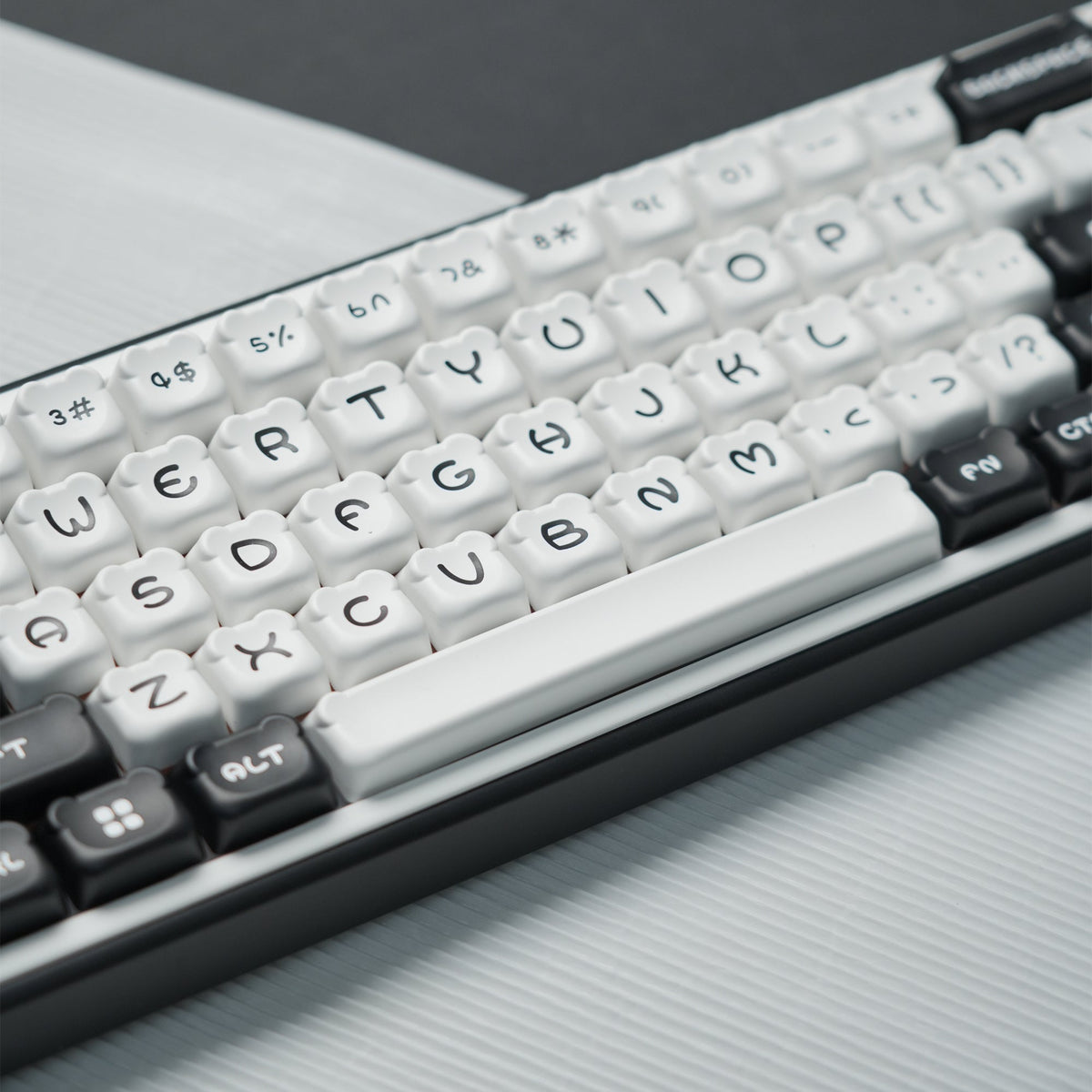 Womier Panda Bear 122 - Key KDA Profile Double - Shot PBT Keycap Set - Womier Keyboard